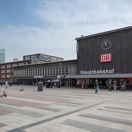 - Cozy Apartment In The Heart Of Duisburg With New York Design & Betten & Sofa - 5 Mins Central Station Hbf - Big Tv & Wifi -- Exteriér fotografie